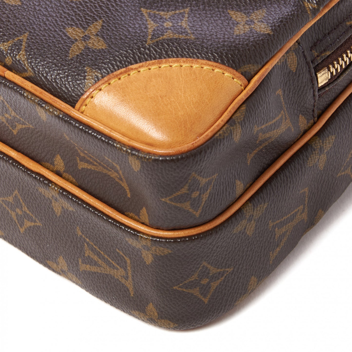 Monogram Amazone