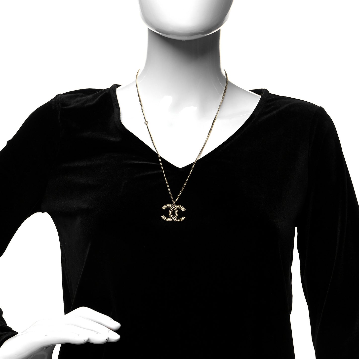 Metal CC Necklace Gold
