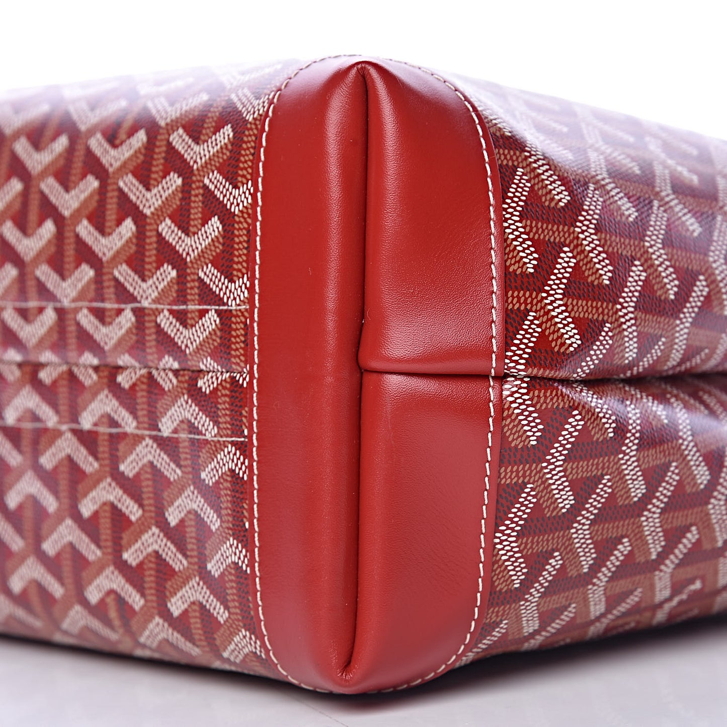 Goyardine Bellechasse PM Red
