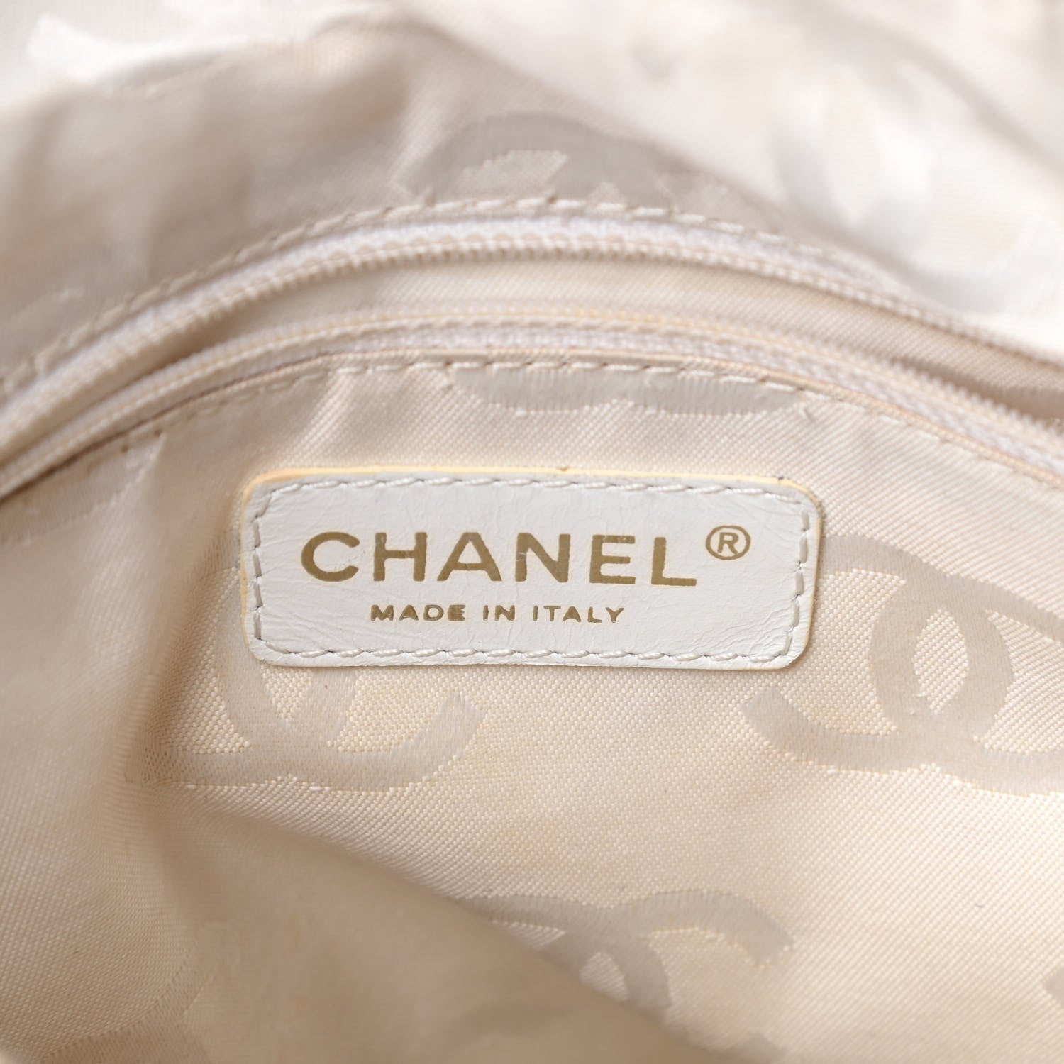 Chanel Calfskin CC Hobo White 6 of 15