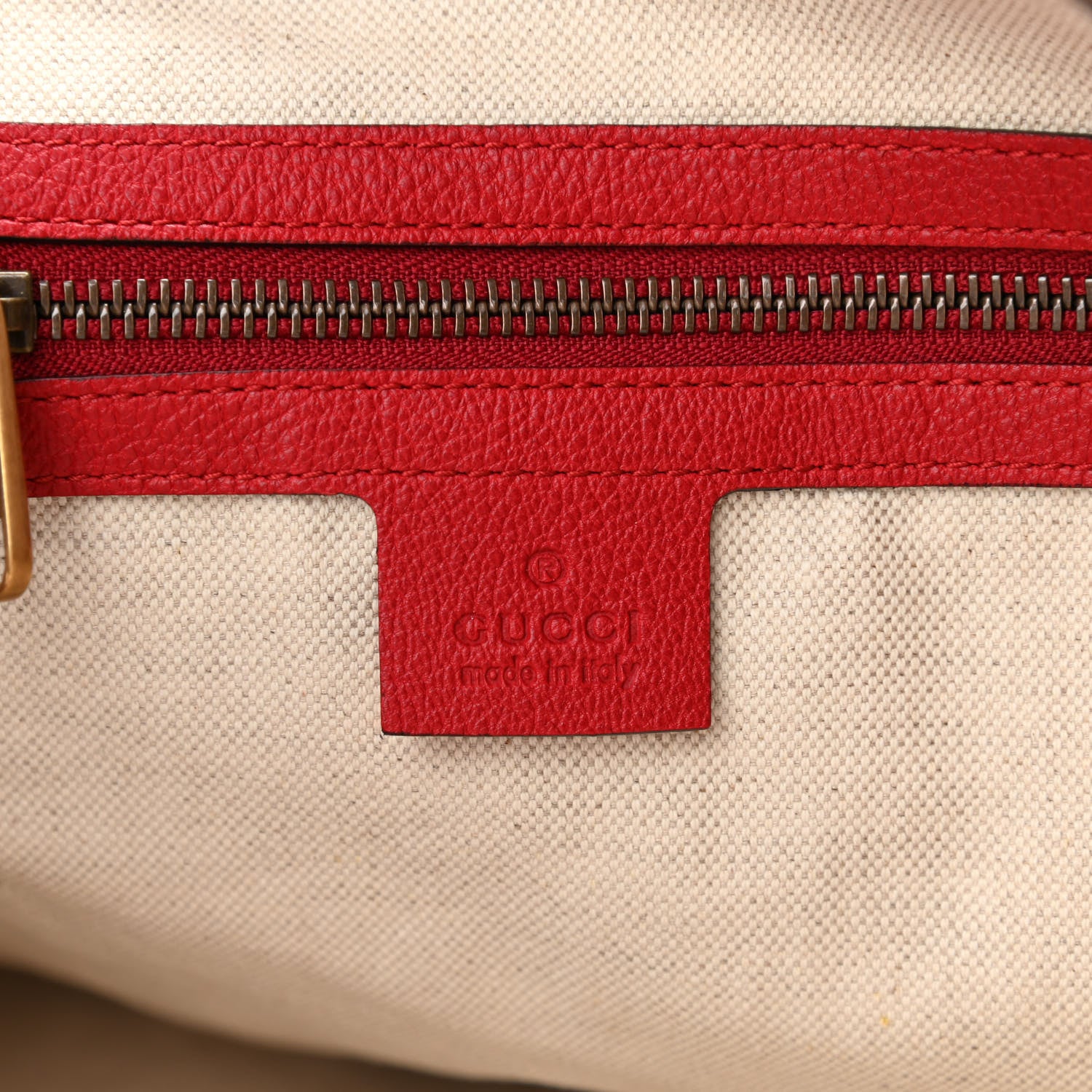 Gucci Grained Calfskin Logo Half Moon Hobo Red 6 of 10