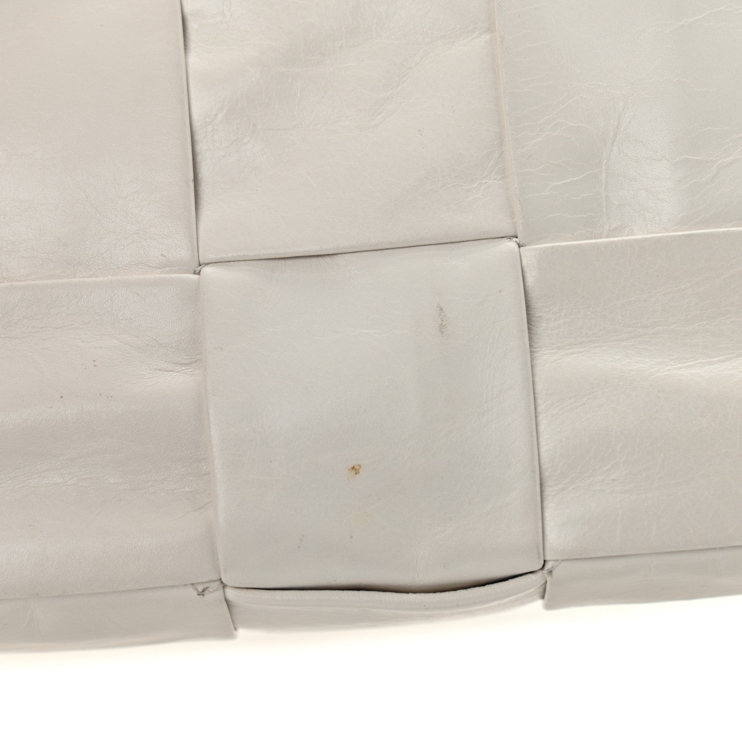 Bottega Veneta Lambskin Maxi Intrecciato Cassette Crossbody Bag White 16 of 16