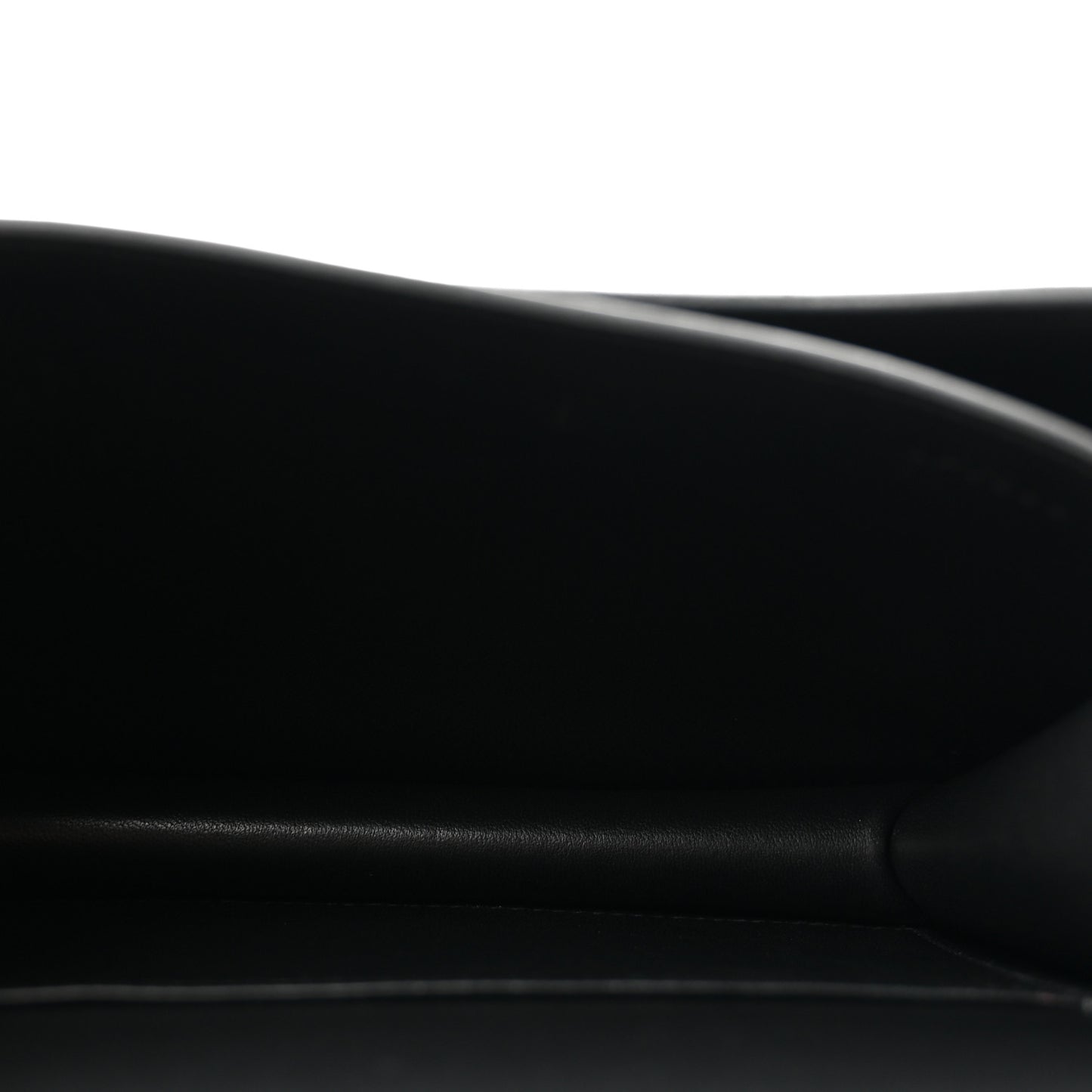 Epsom Constance 18 Black