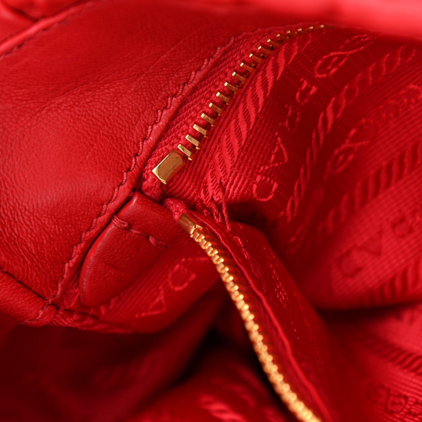 Nappa Dressy Gaufre Flap Bag Rosso