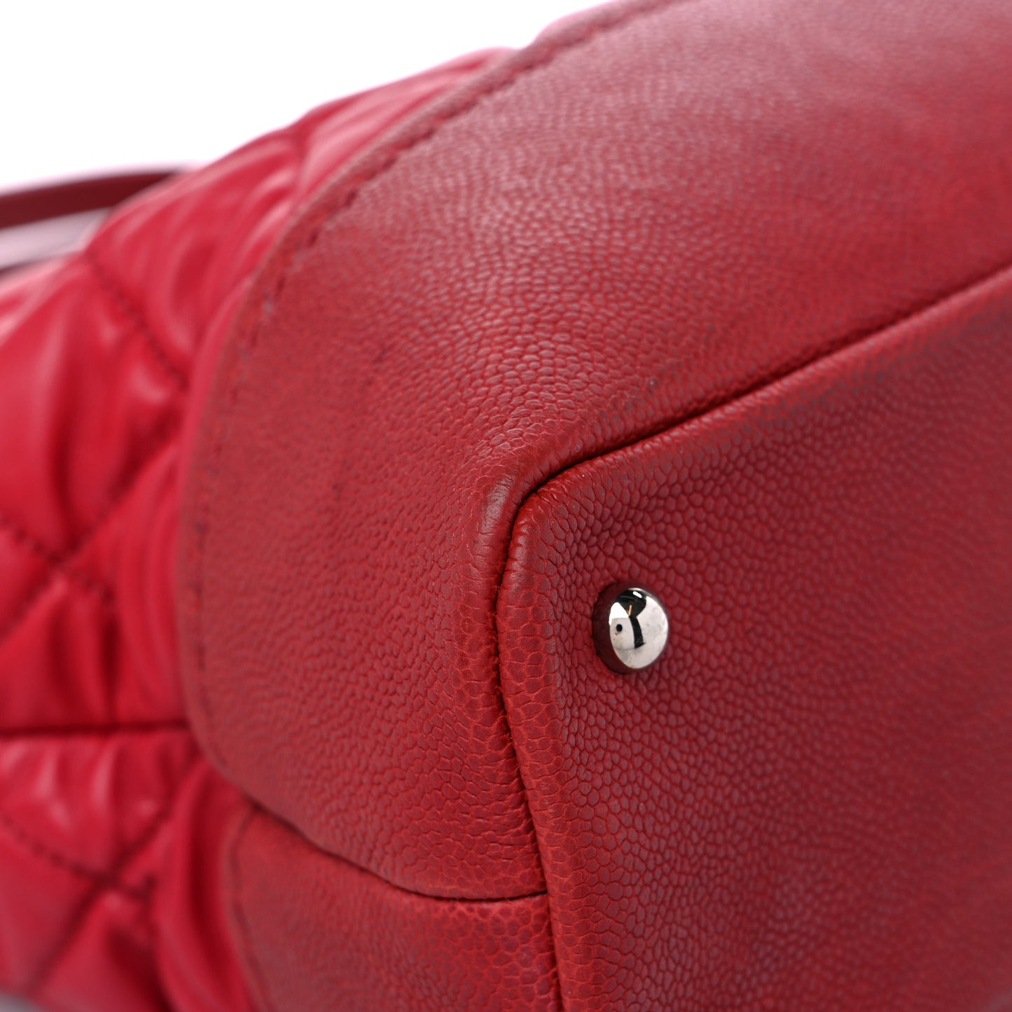 Calfskin Caviar Quilted Large Shopping Tote Red