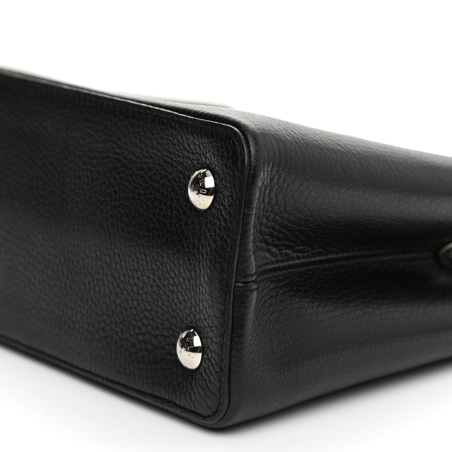 Taurillon Capucines PM Black