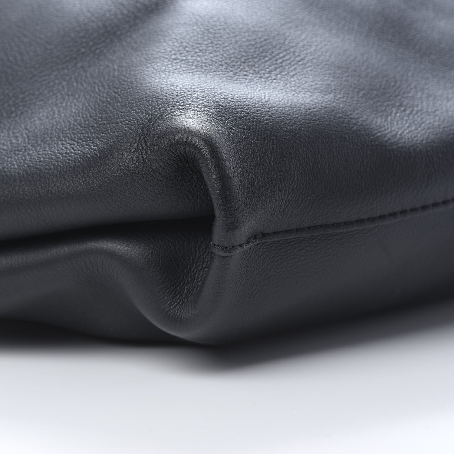 Burberry Smooth Calfskin Medium Grommet Hobo Black 10 of 12