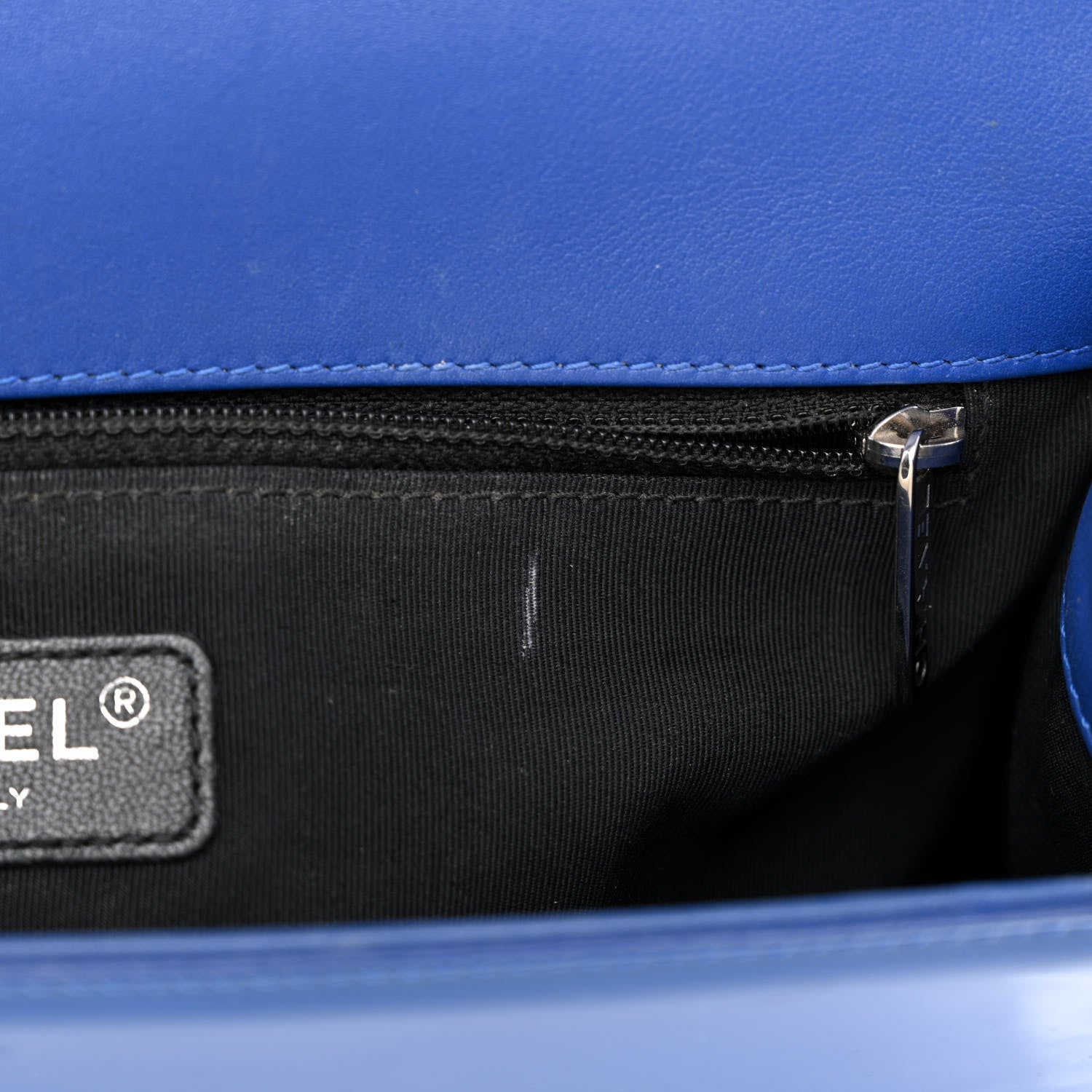 Chanel Patent Calfskin Quilted New Medium Plexiglass Boy Flap Blue 8 of 18
