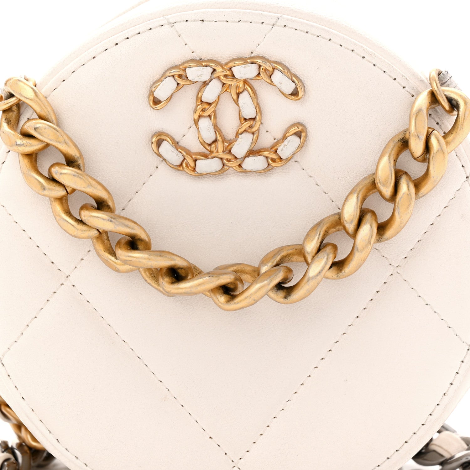 Chanel Shiny Goatskin Quilted Chanel 19 Round Clutch With Chain