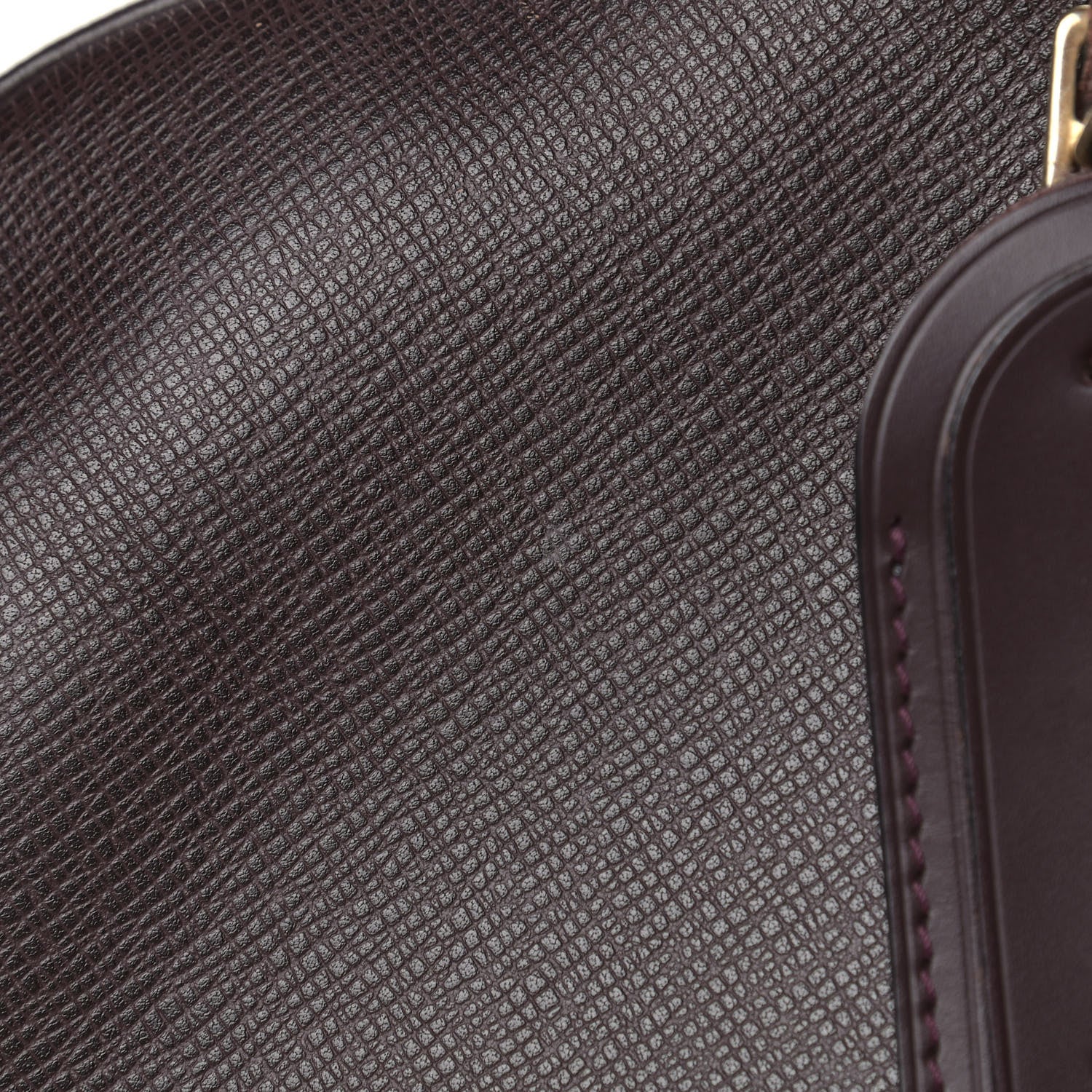 Louis Vuitton Taiga Kendall PM Acajou 18 of 31