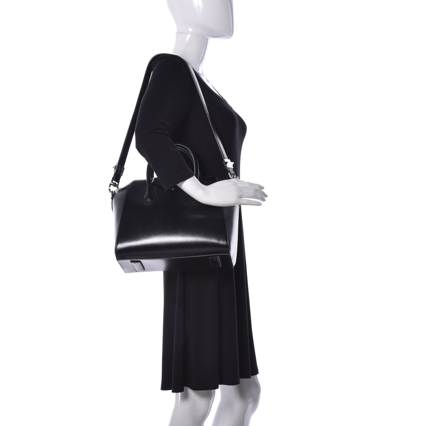 Shiny Lord Calfskin Small Antigona Black