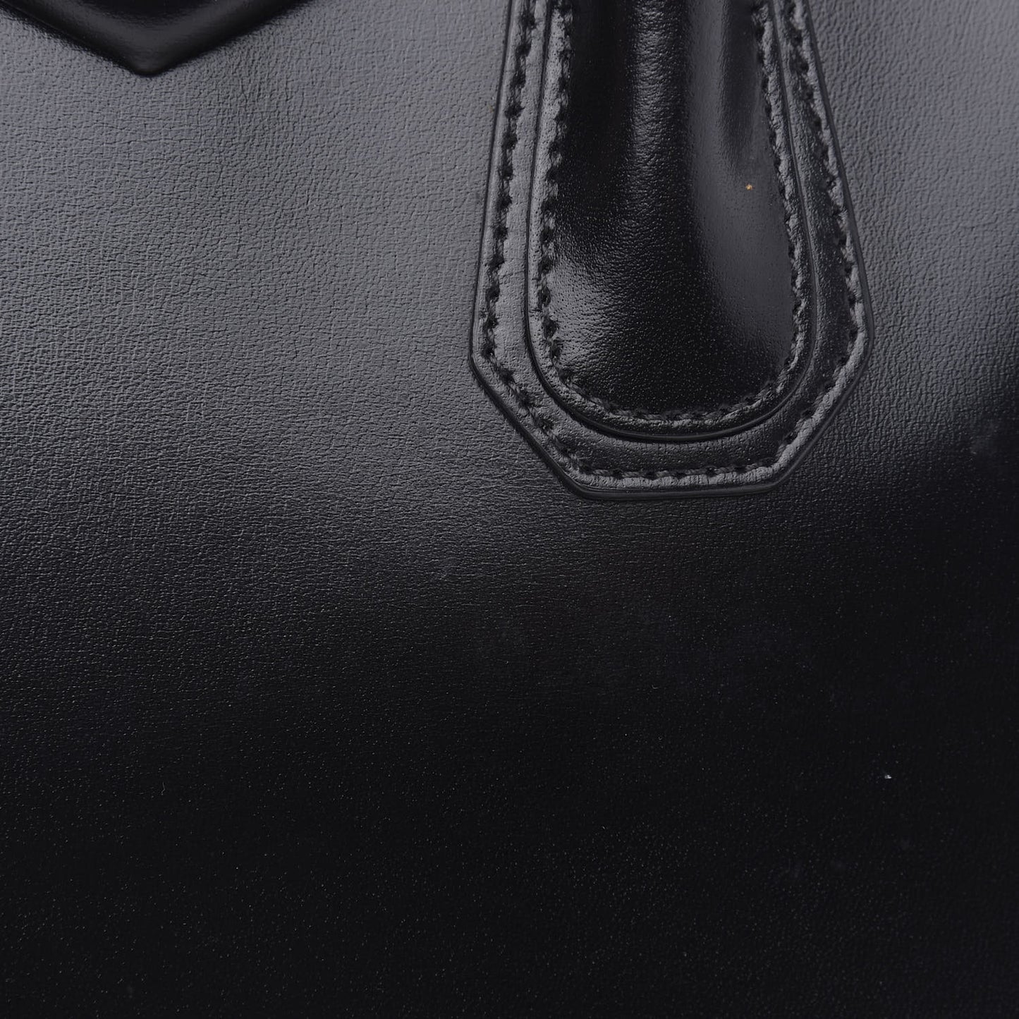 Shiny Lord Calfskin Small Antigona Black
