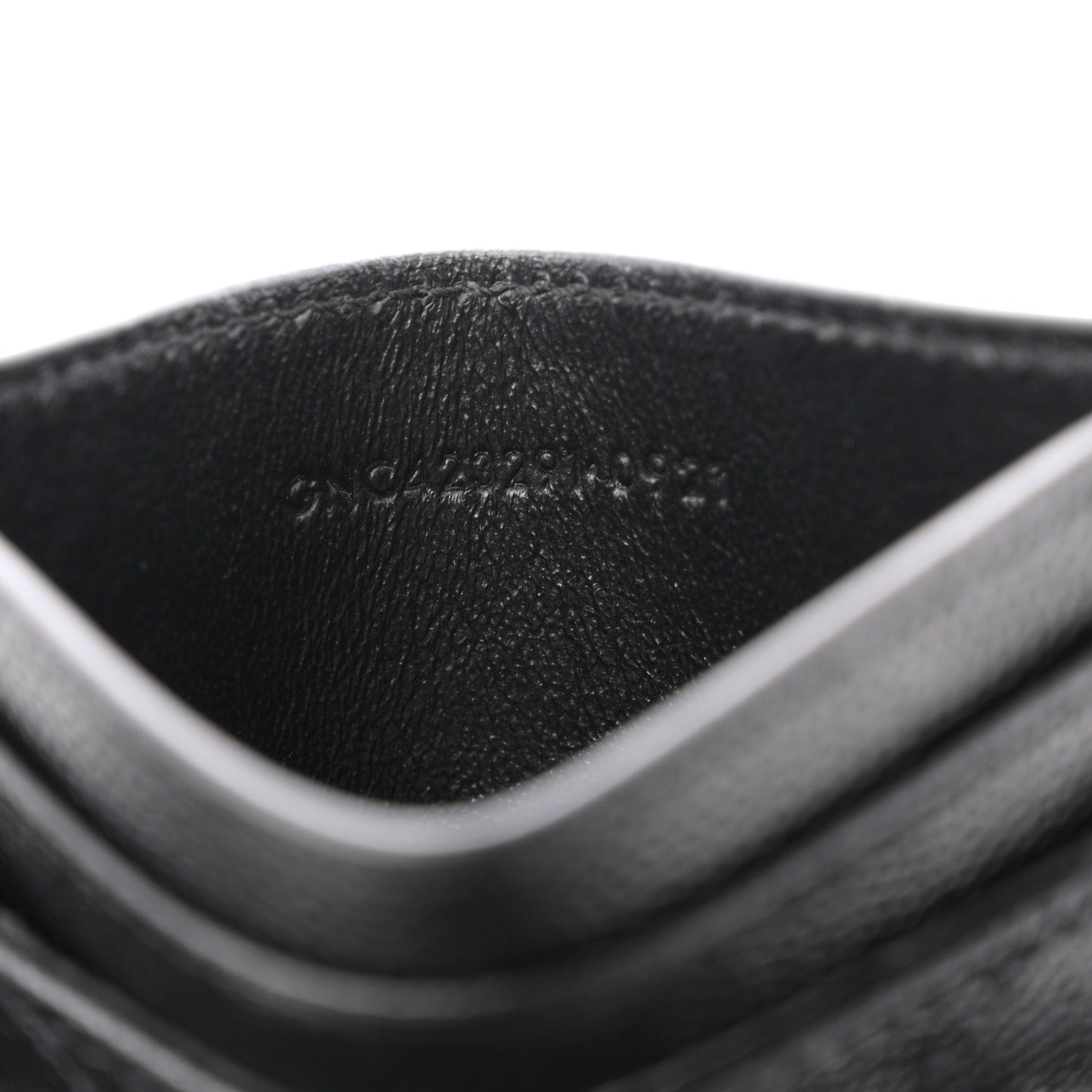 Grain De Poudre Matelasse Chevron Monogram Credit Card Case Black