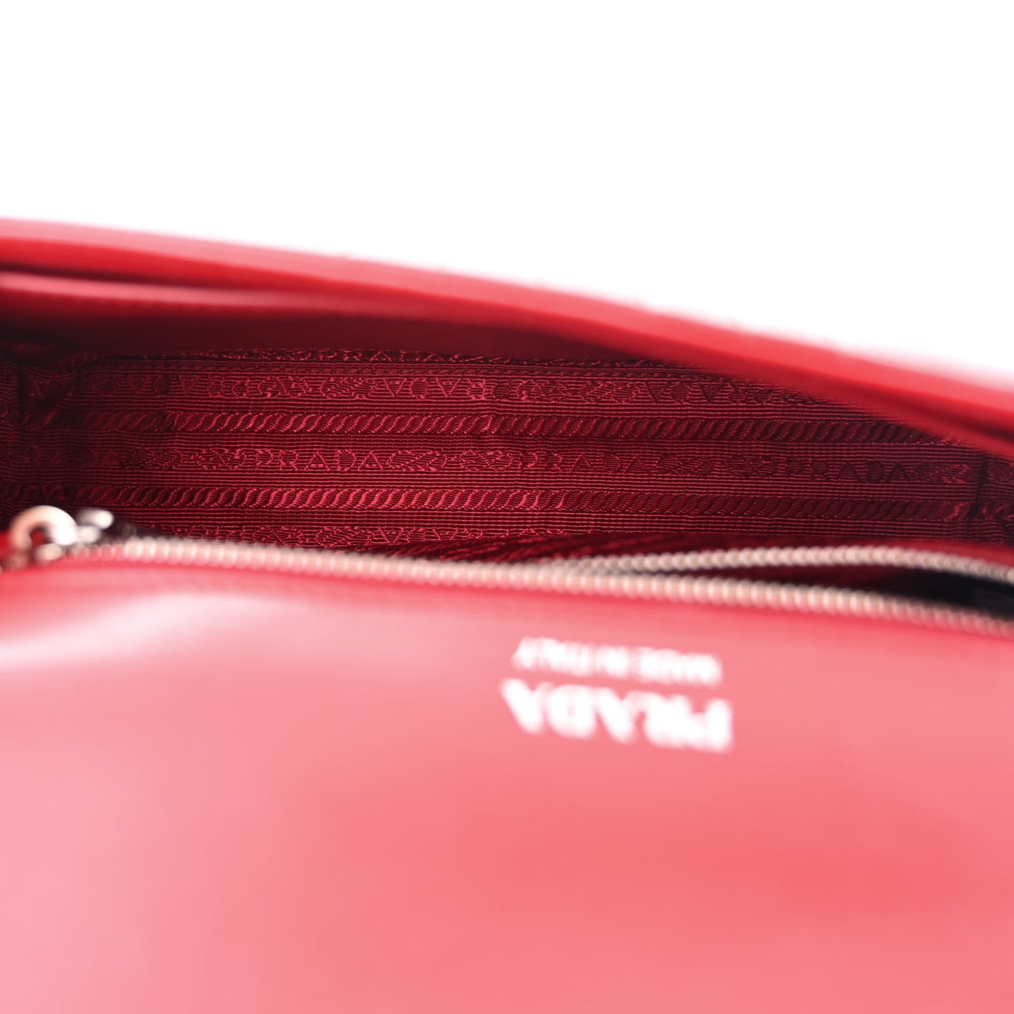 Soft Calfskin Impunture Diagramme Medium Chain Flap Shoulder Bag Fuoco