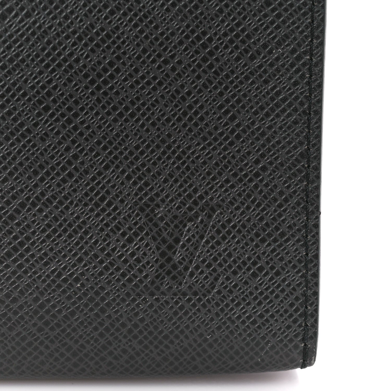 Louis Vuitton Taiga Pochette Voyage MM Black 7 of 10