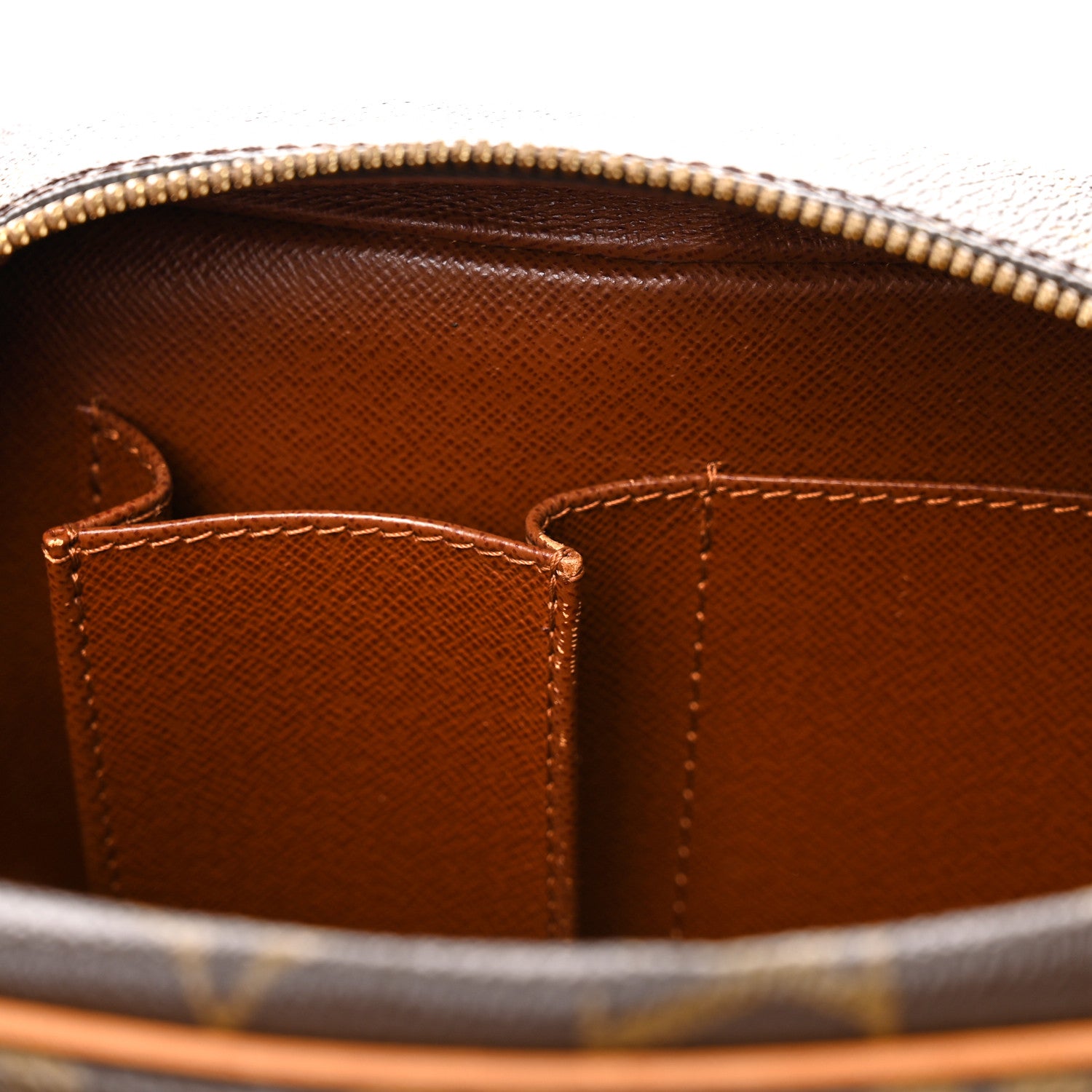 Louis Vuitton Monogram Cite MM 14 of 14