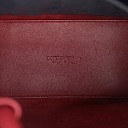 Bottega Veneta Silky Calfskin Medium Andiamo Shoulder Bag Rosewood Space 5 of 10