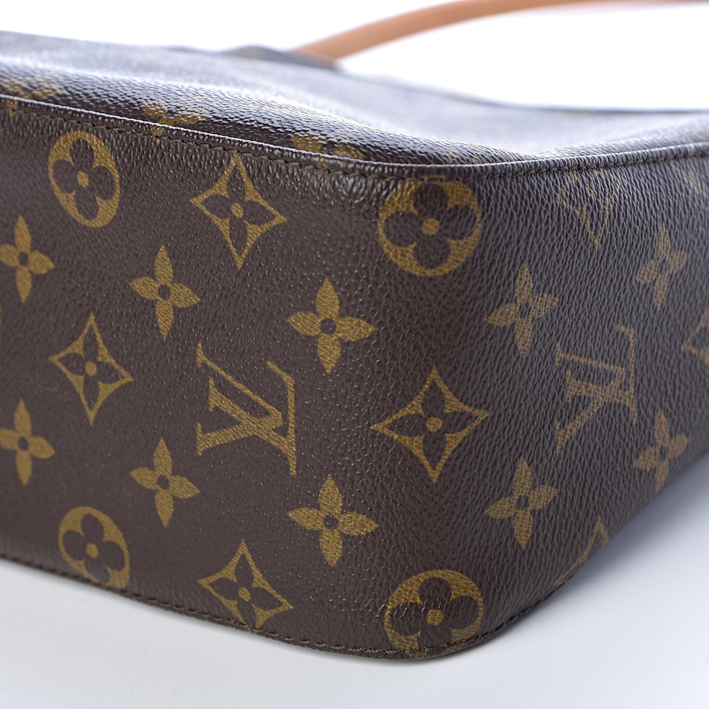 Monogram Looping MM