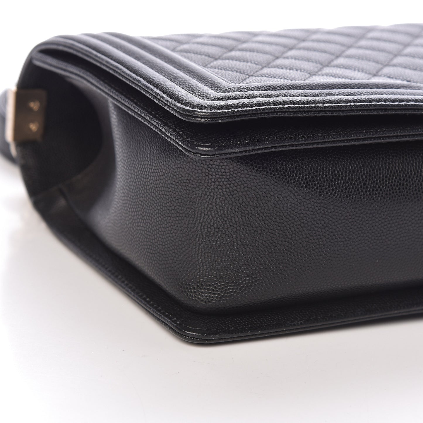 Caviar Quilted New Medium Boy Flap Black