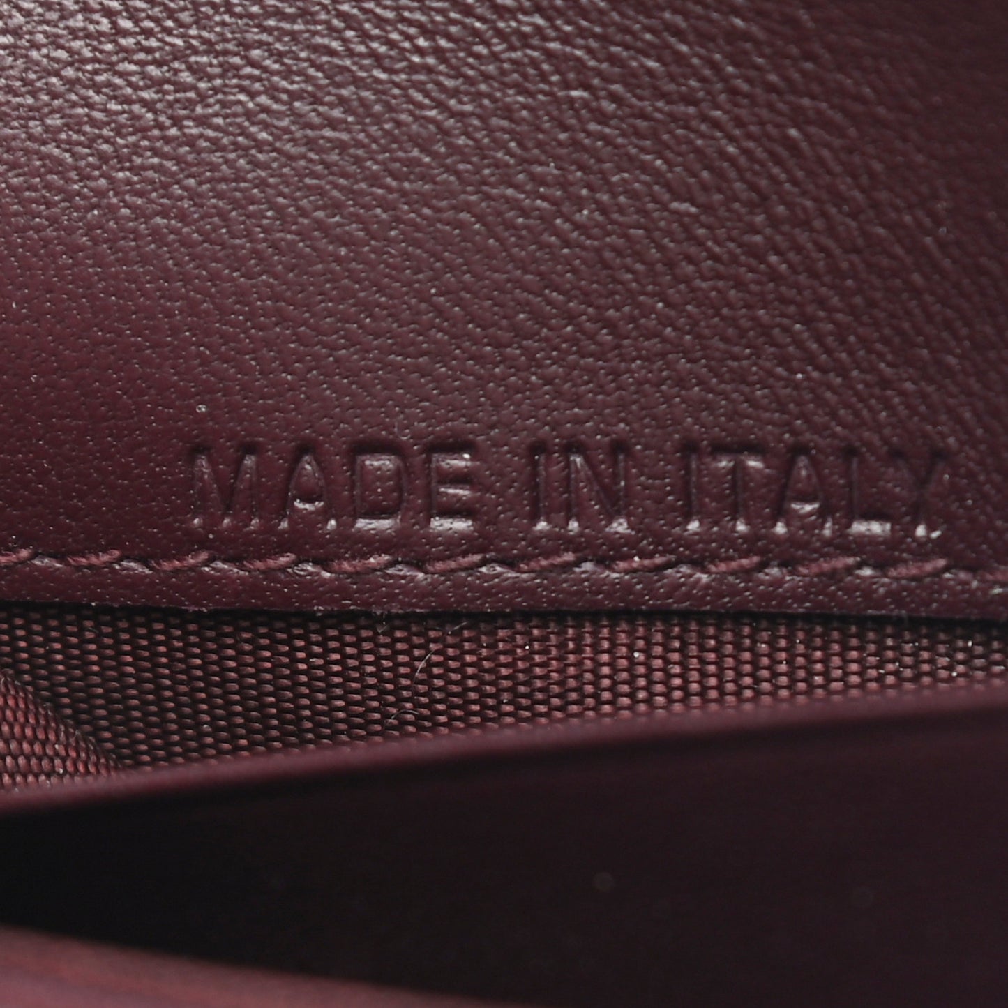 Oblique Saddle Card Holder Bordeaux