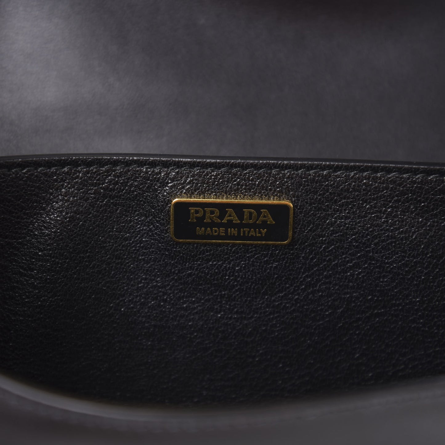City Calf Saffiano Cahier Bag Black