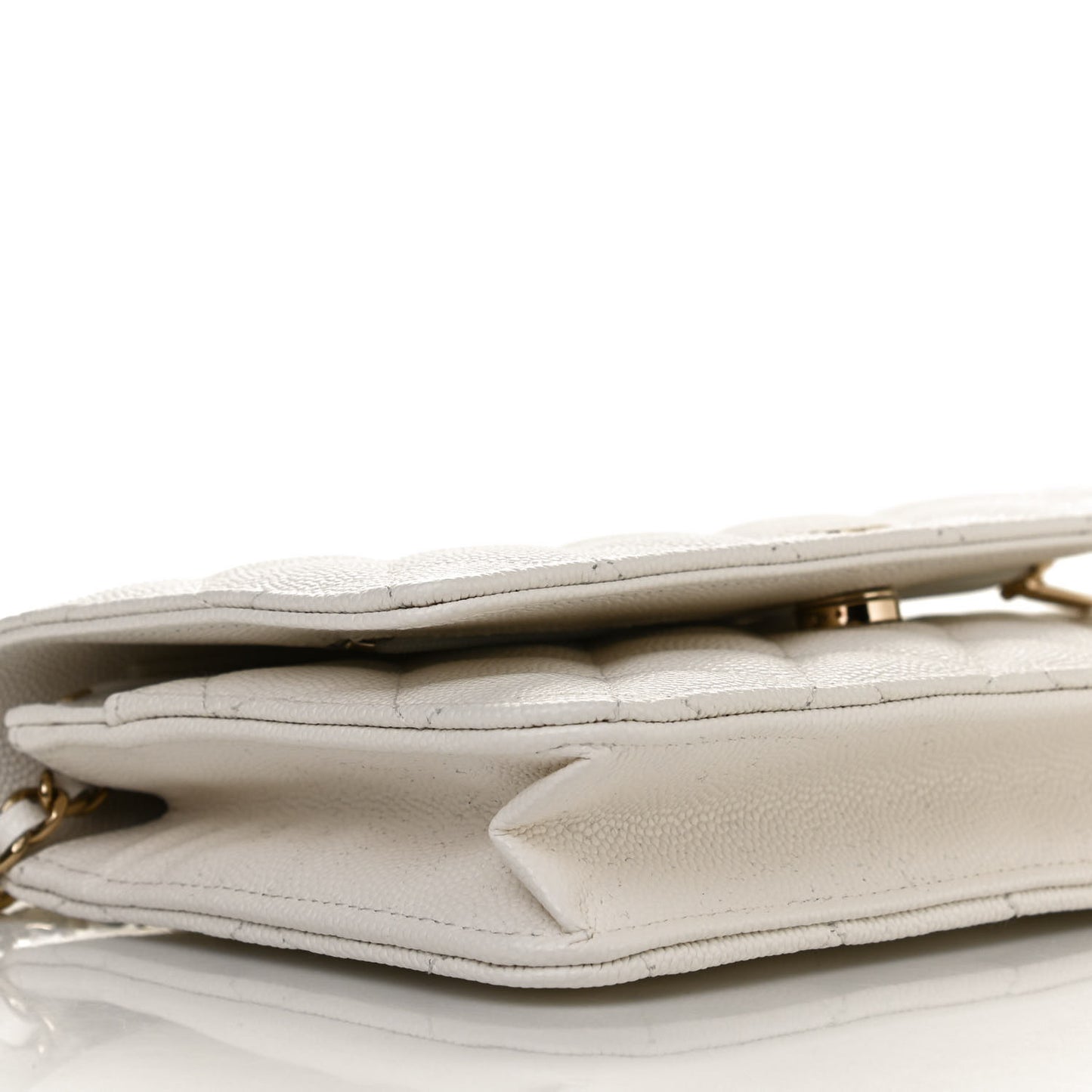 Caviar Quilted Wallet On Chain WOC White