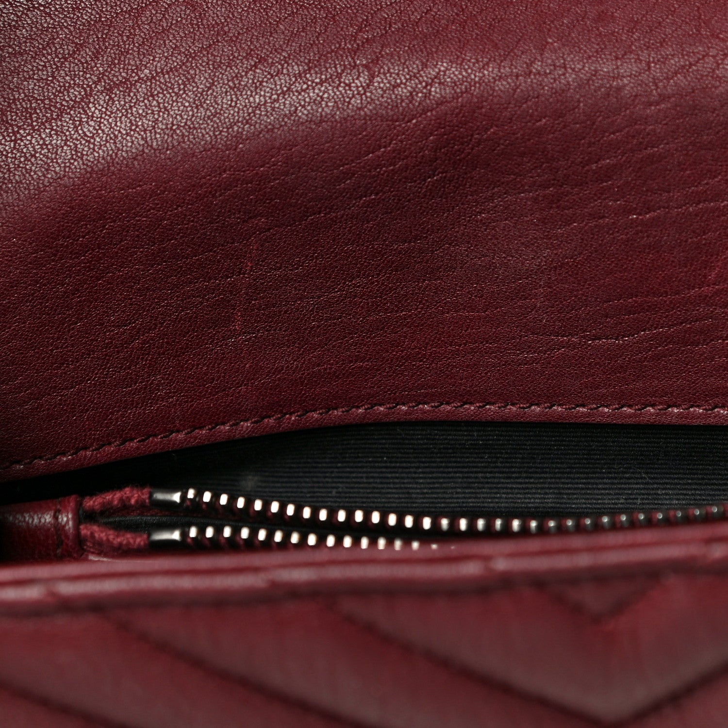 Saint Laurent Sheepskin Matelasse Chevron Monogram Medium College Bag Rouge Legion 13 of 24