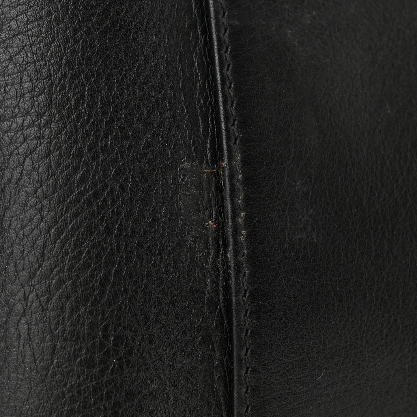 Calfskin Matelasse Medium GG Marmont Shoulder Tote Bag Black