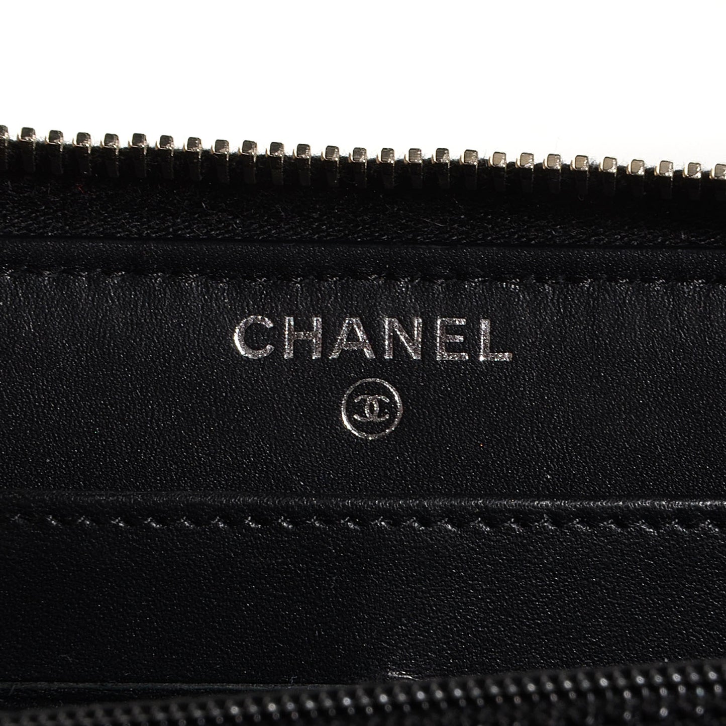 Glittered Calfskin Quilted Large Gusset Zip Wallet Black