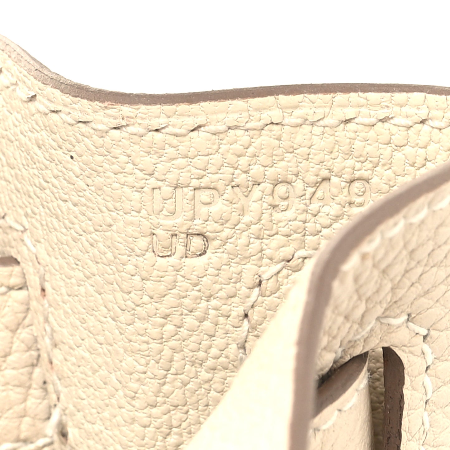 Togo Kelly Retourne 28 Craie