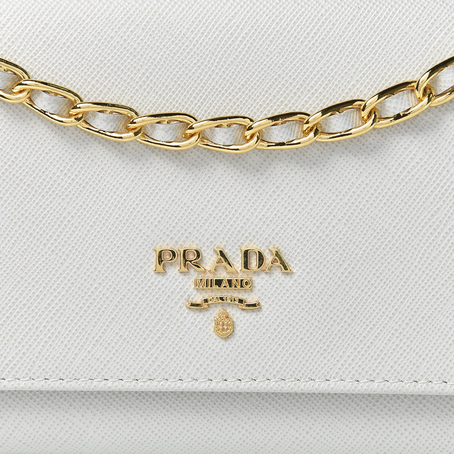 Saffiano Metal Oro Chain Wallet Talco