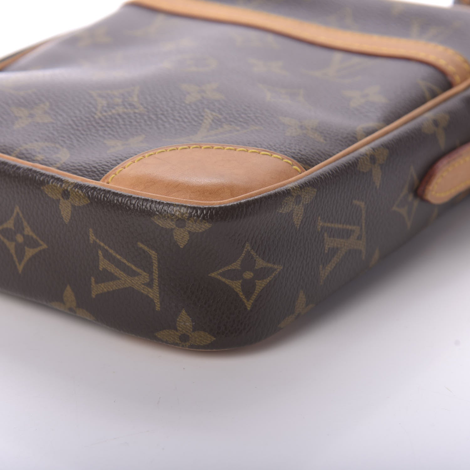 Louis Vuitton Monogram Danube 21 7 of 9