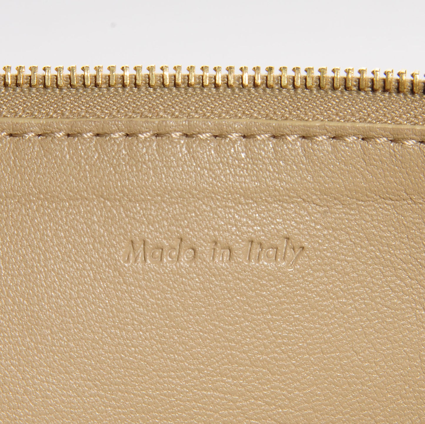 Lambskin Bi-Color Solo Clutch Pouch Beige Butter