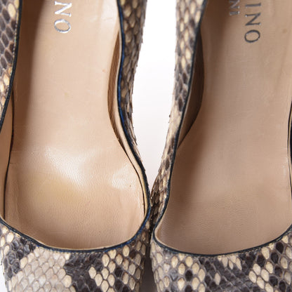 Valentino Garavani Snakeskin Mother Of Pearl Pointed Pumps 40.5 12 of 14