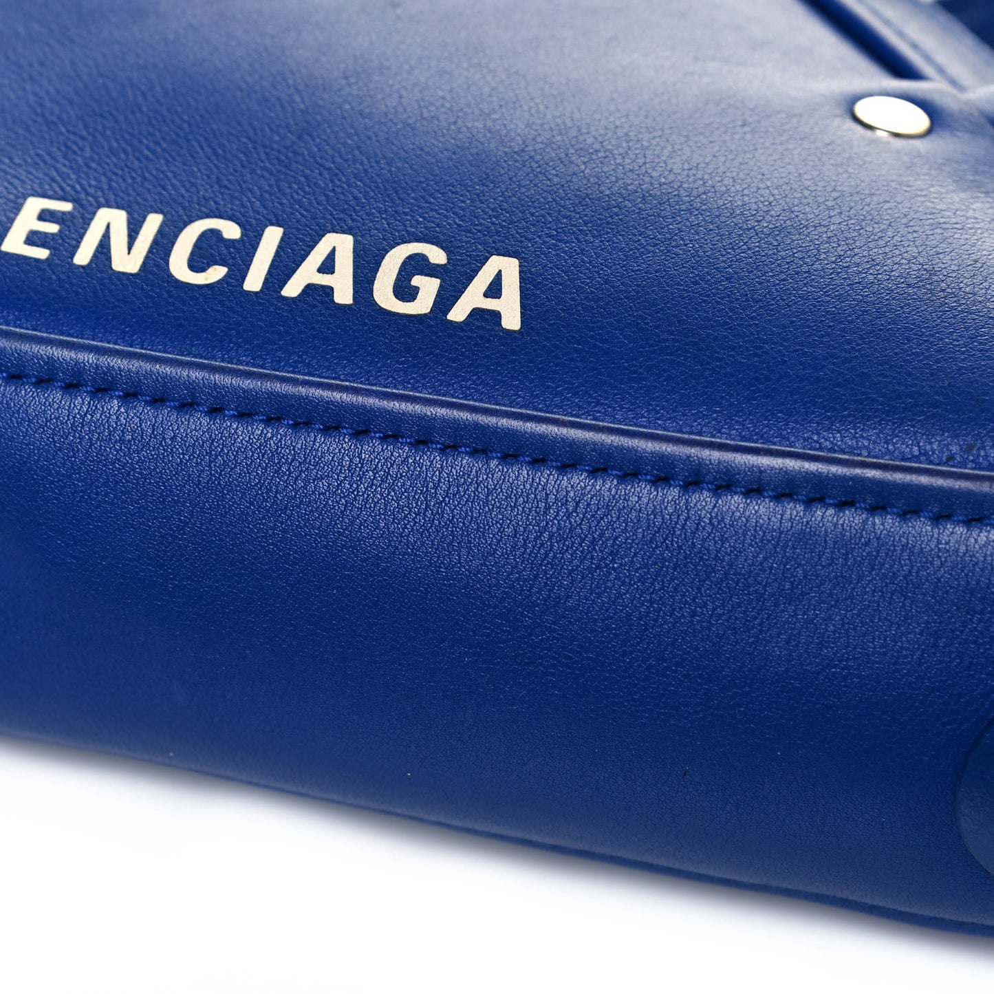 Shiny Day Calfskin Logo XS Triangle Chain Duffle Bleu Roi White