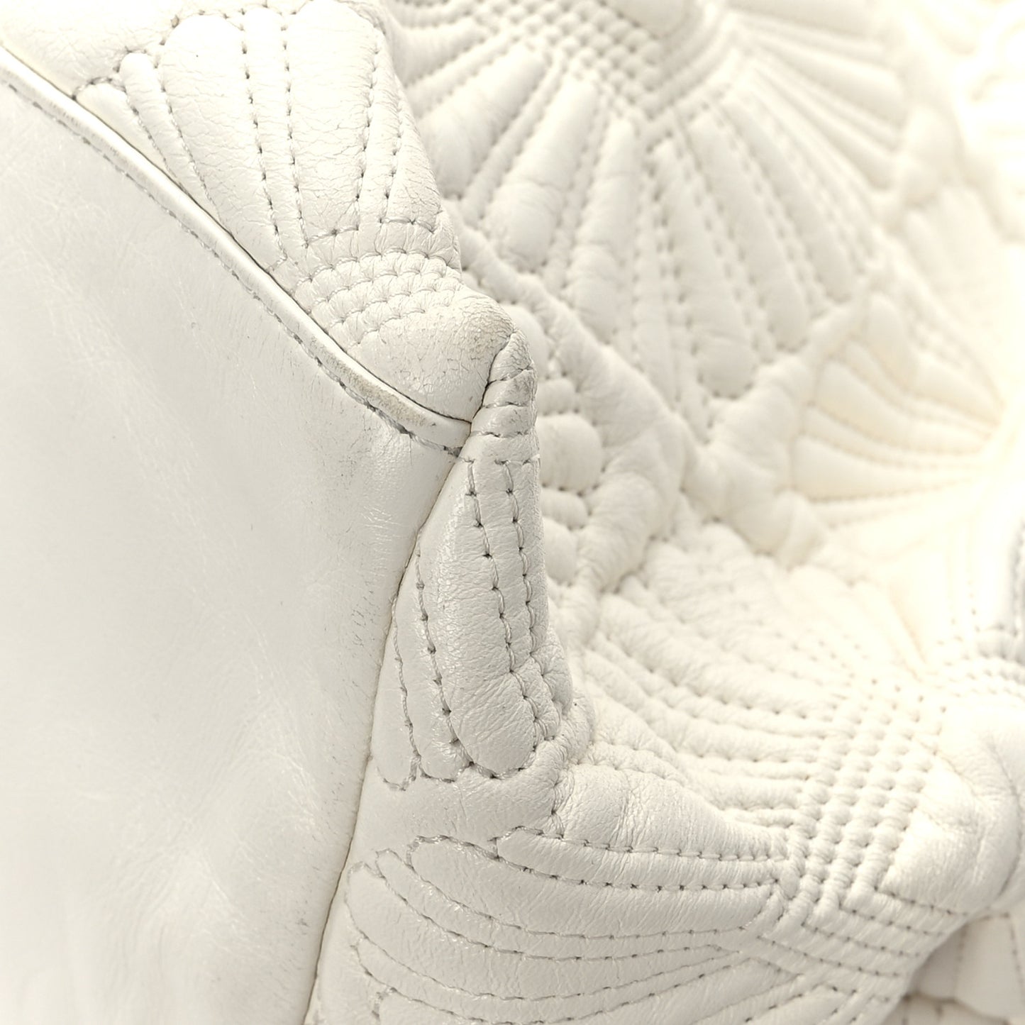 Lambskin Quilted Ca D'Oro Tote Ivory