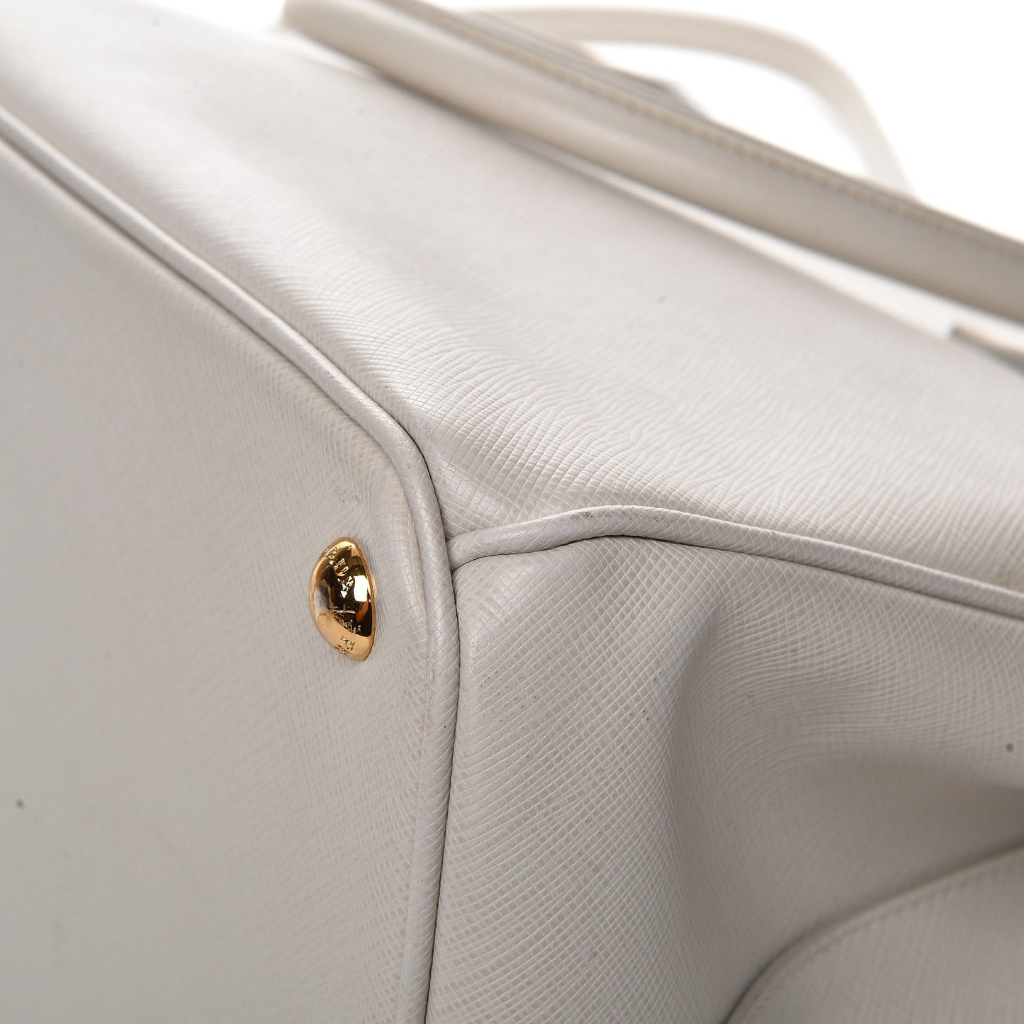 Saffiano Medium Galleria Double Zip Tote Talco