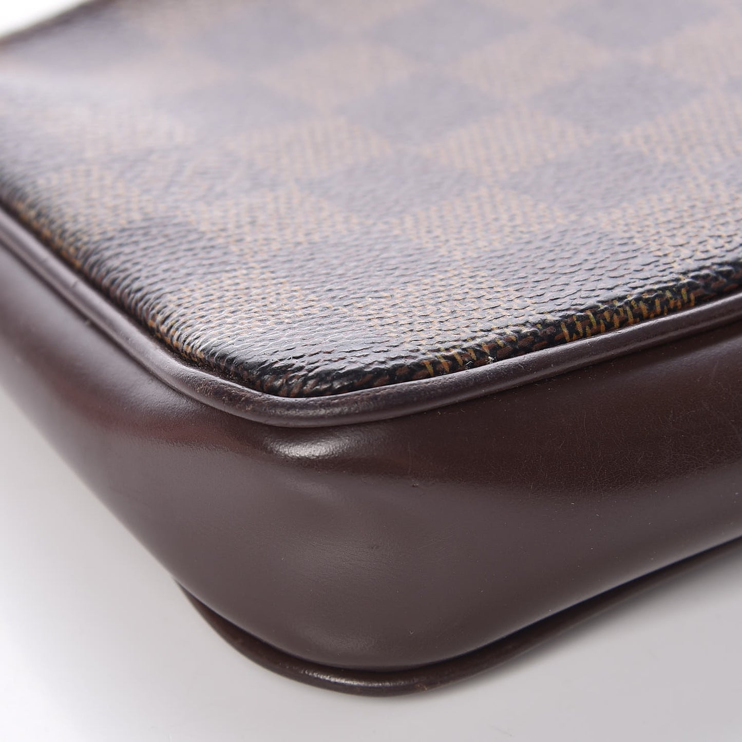 Damier Ebene Navona Pochette Accessories