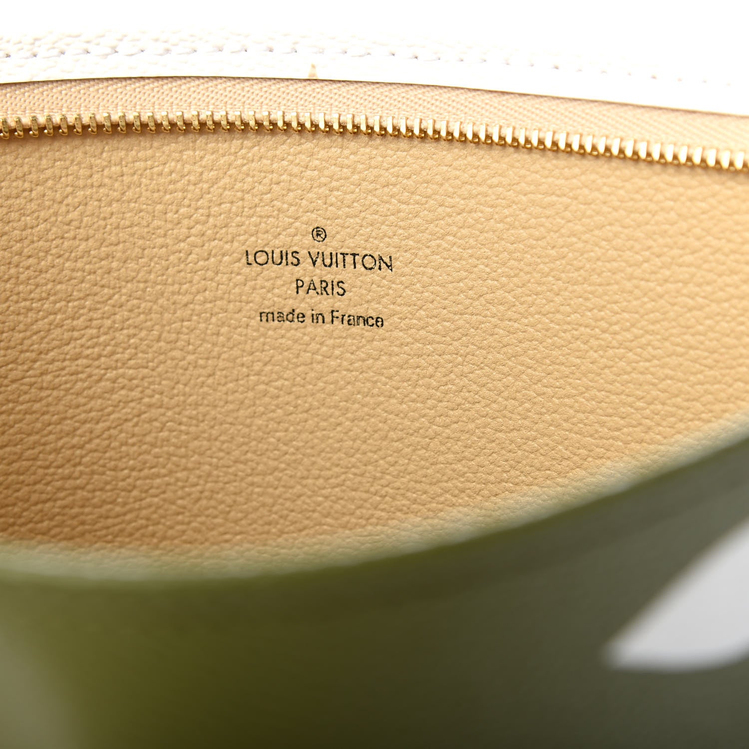 Louis Vuitton Monogram Giant Toiletry Pouch 26 Kaki 6 of 7