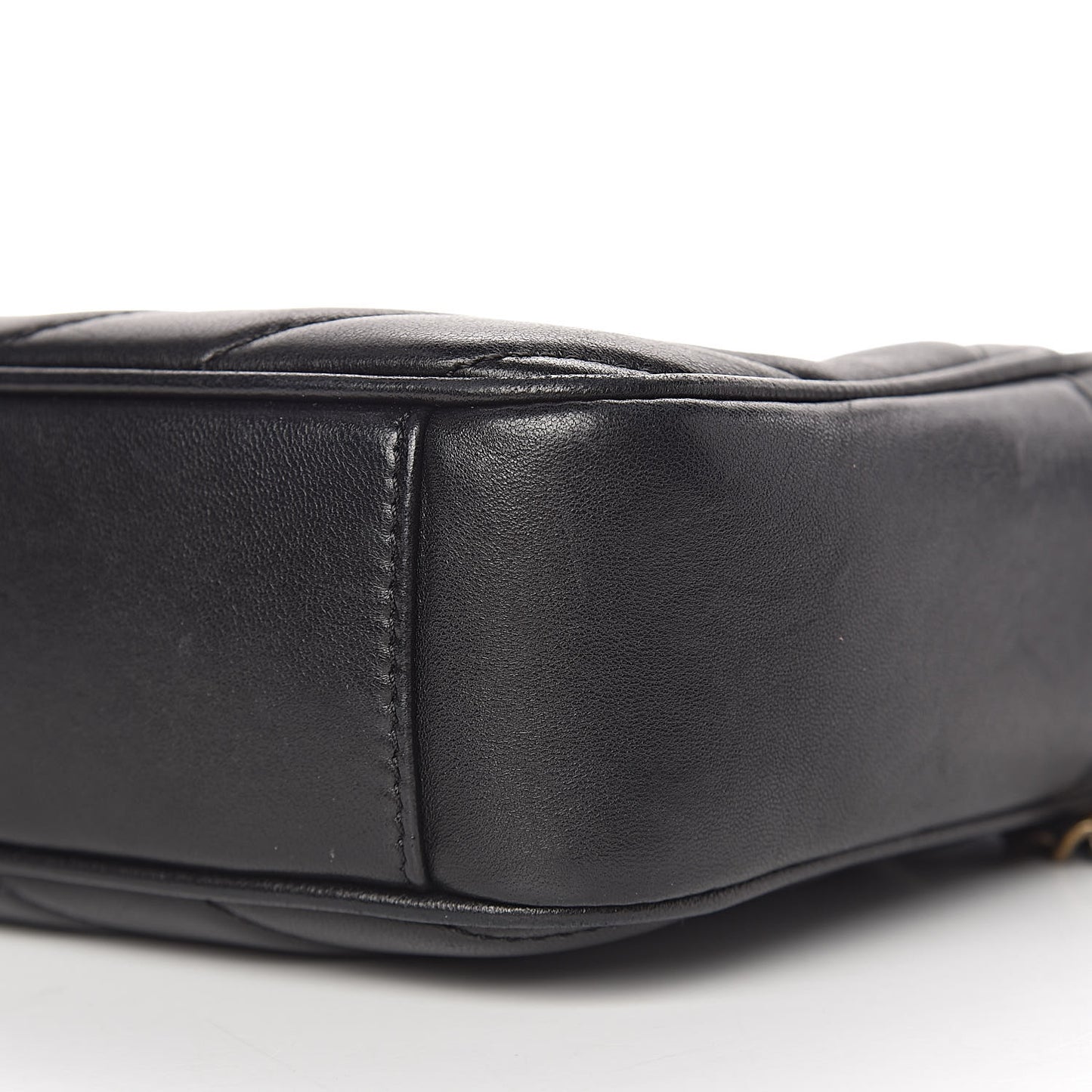 Lambskin Chevron Quilted Pyramid CC Camera Case Black