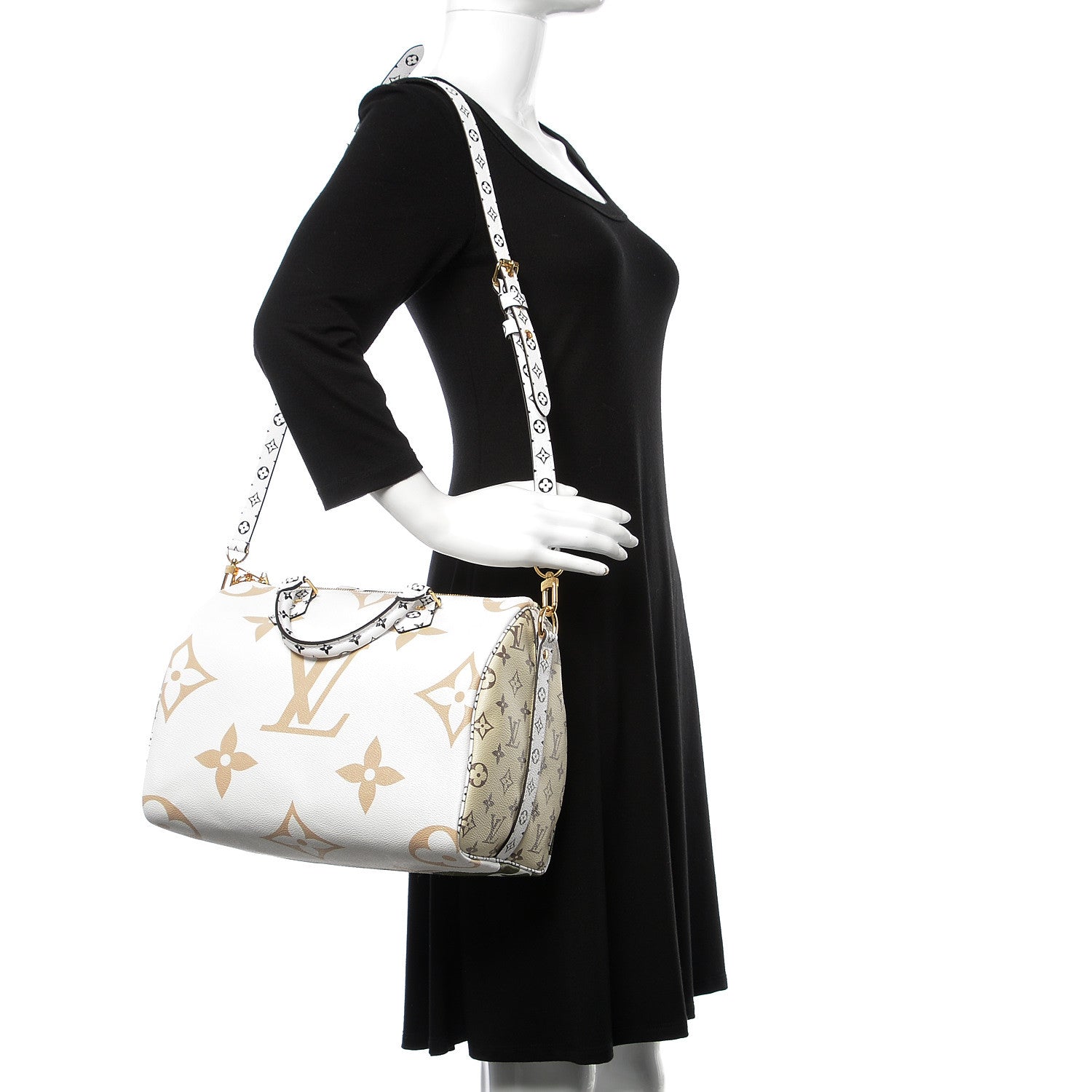 Louis Vuitton Monogram Giant Speedy Bandouliere 30 Kaki Beige 2 of 12