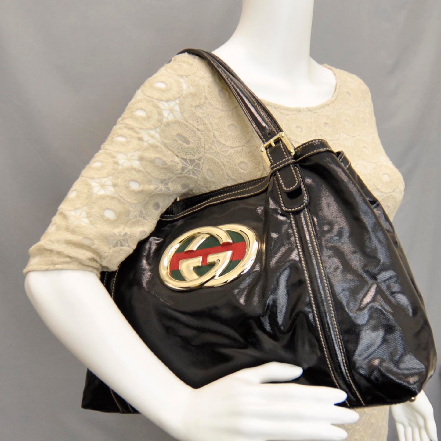 Dialux Medium Britt Tote Black