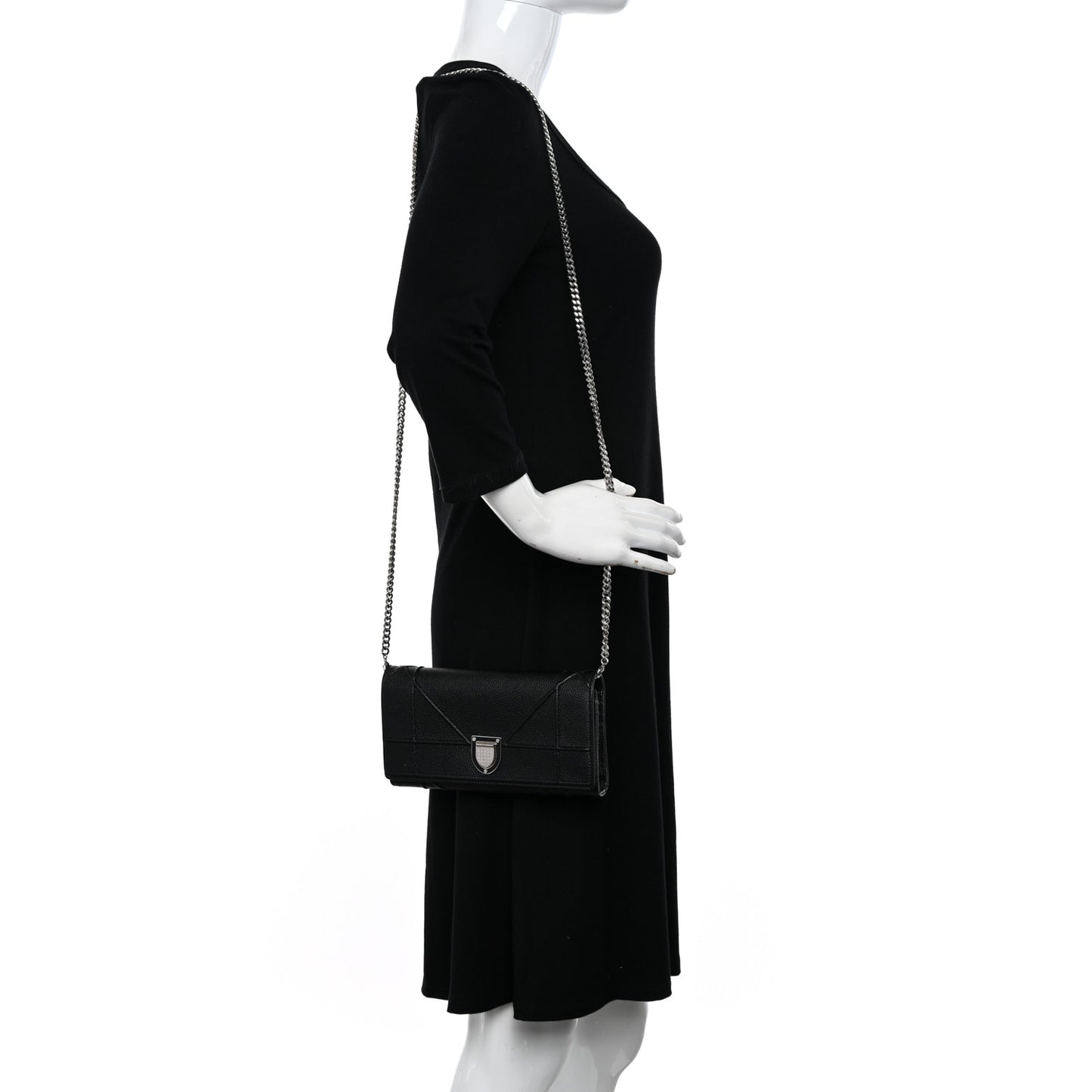 Grained Calfskin Diorama Croisiere Chain Wallet Black