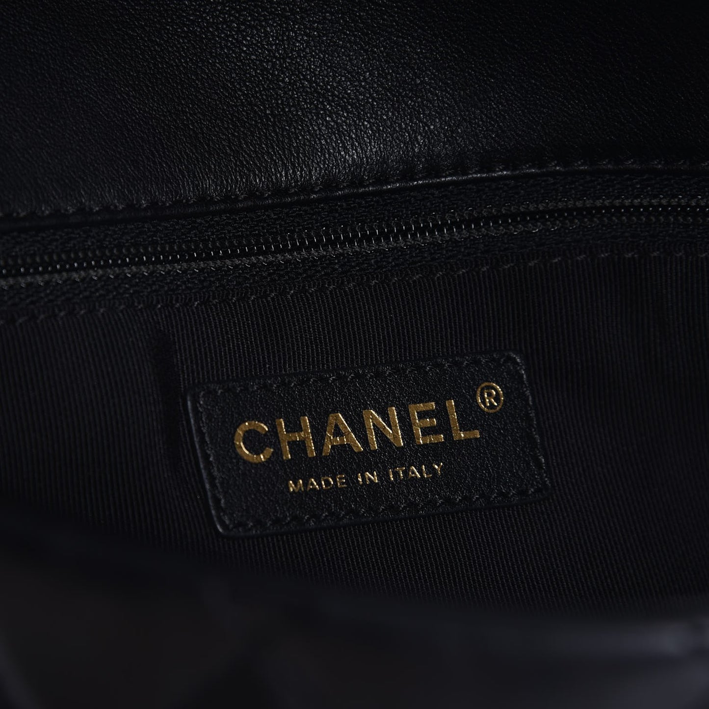 Calfskin Quilted Medium Chain Me Flap Black