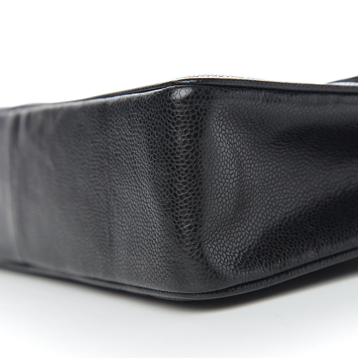 Caviar Vertical Quilted Jumbo Single Flap Black