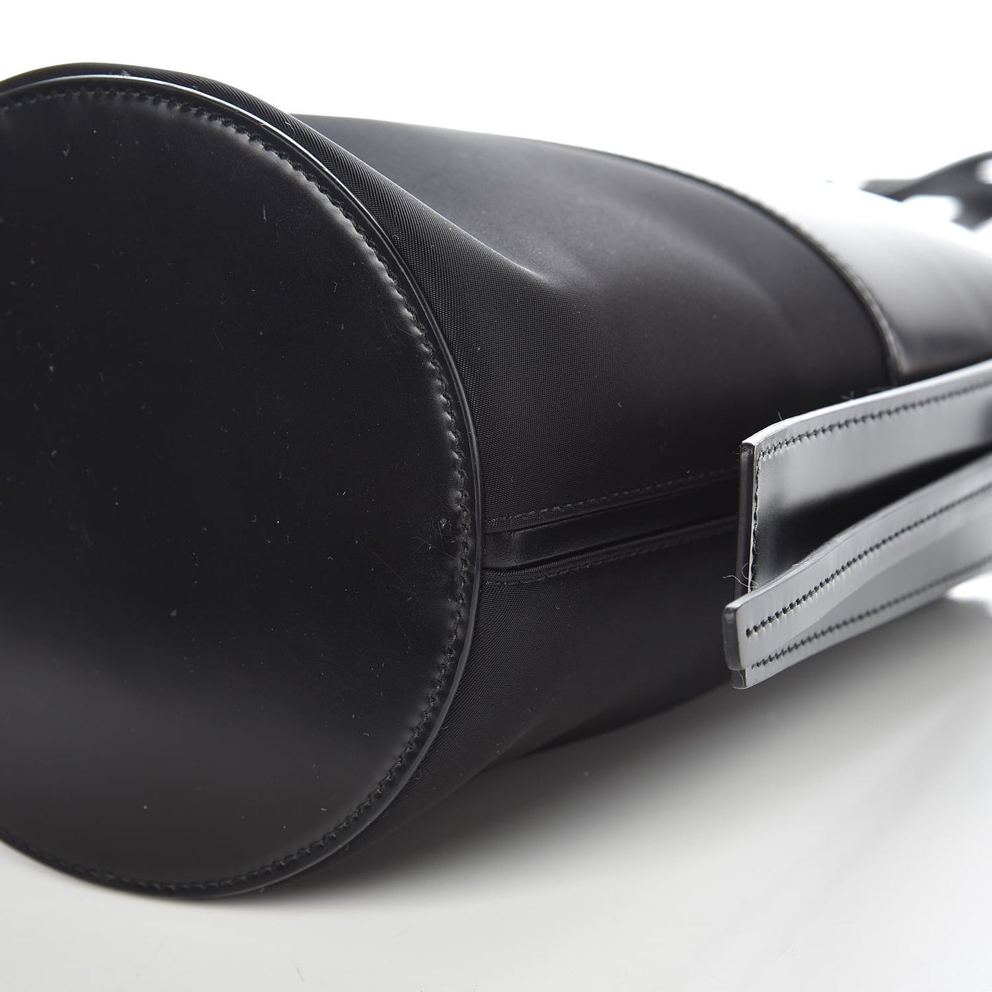 Tessuto Spazzolato Ouverture Bucket Bag Black