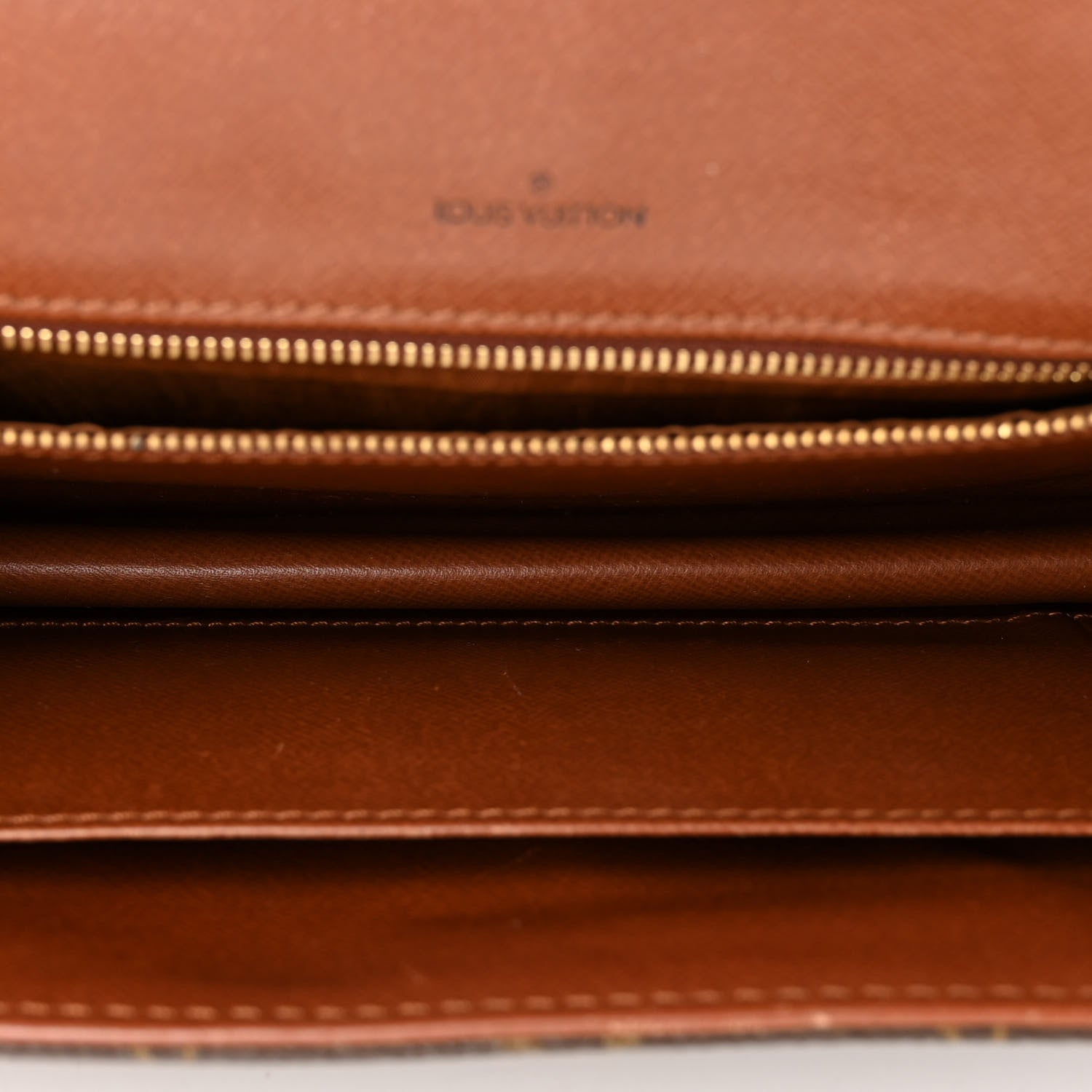 Louis Vuitton Monogram Pochette Dame 29 5 of 8