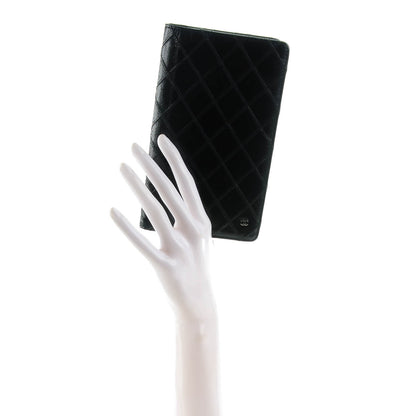 Chanel Diamond Stitched Yen Wallet Black 2 of 8