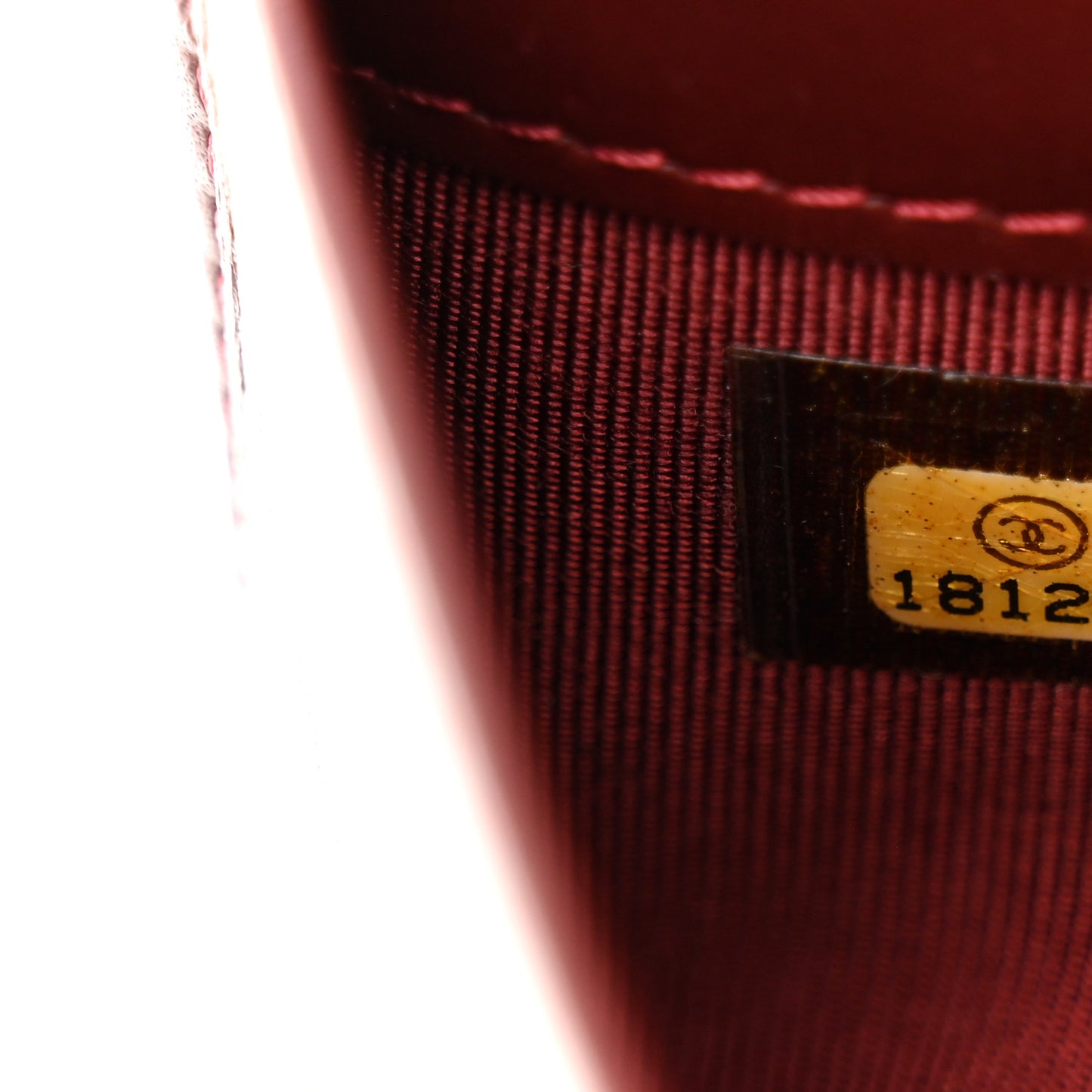 Caviar Quilted Yen Wallet Red