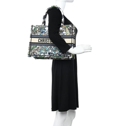 Christian Dior Canvas Embroidered Medium Etoile De Voyage Book Tote White Multicolor 2 of 12